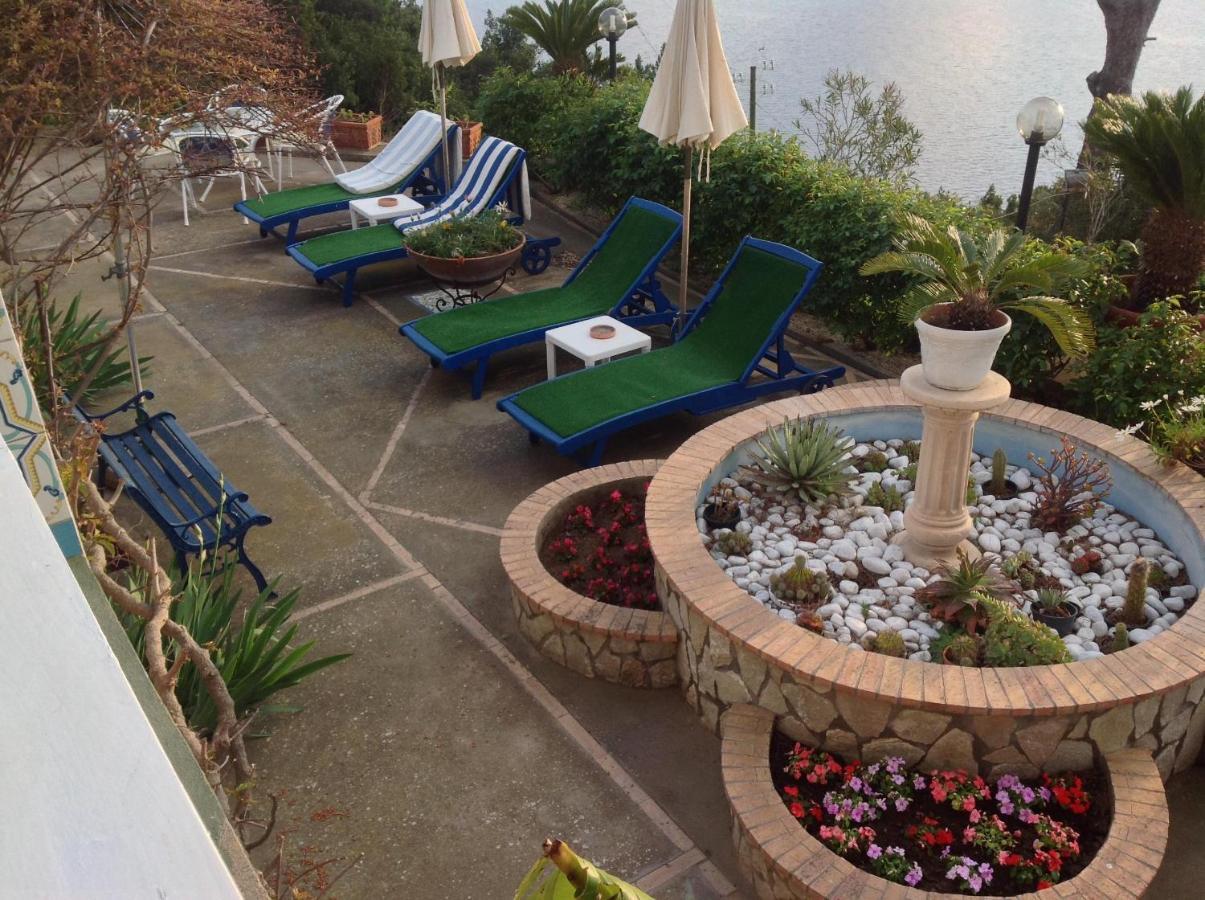 Bb La Guardiia Bed and Breakfast Anacapri  Eksteriør billede